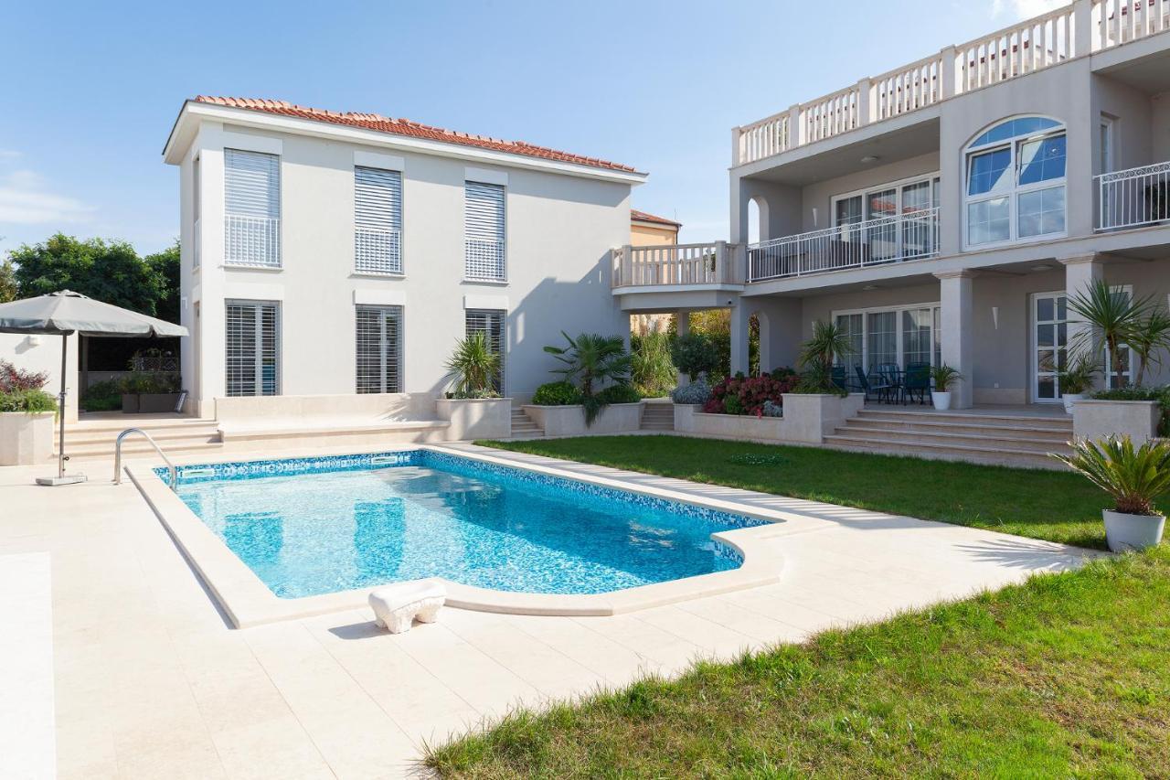 Deluxe Apartments Vila Carissa Malinska Eksteriør bilde